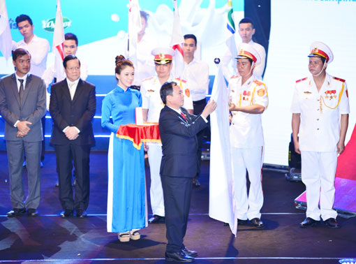Công ty FrieslandCampina Việt Nam đón nhận Huân chương Lao động hạng Nhất